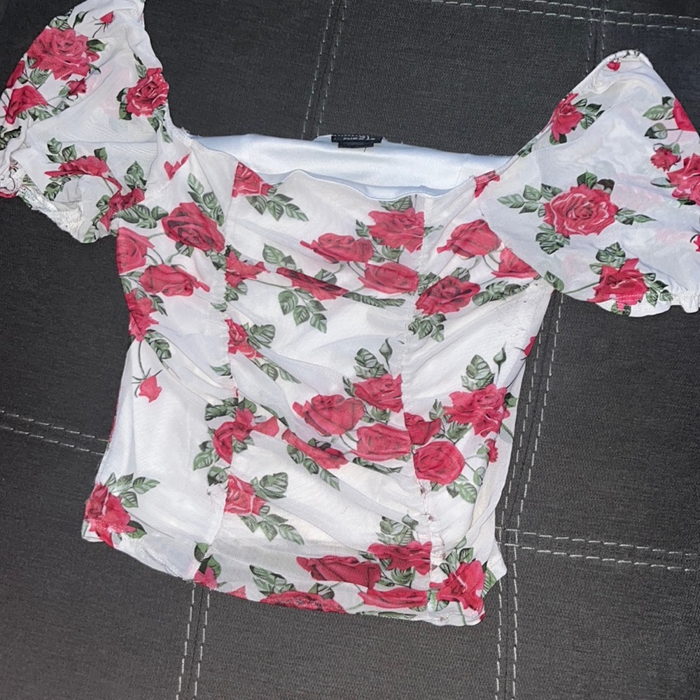 Floral short sleeve blouse